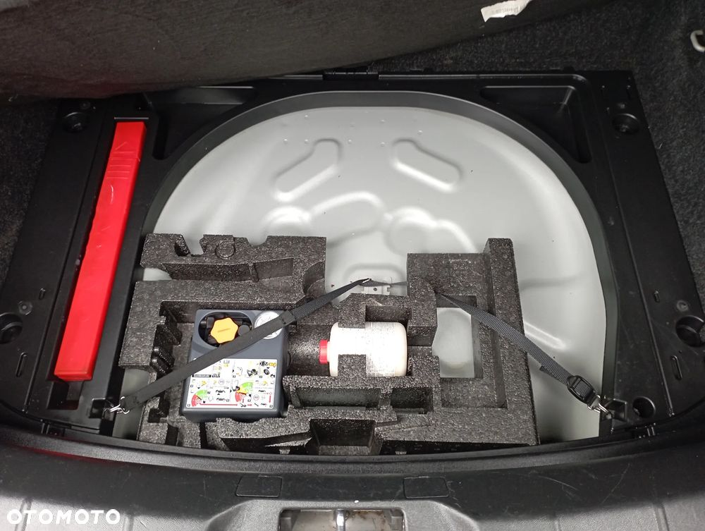 Volvo V40 T2 Ocean Race - 21