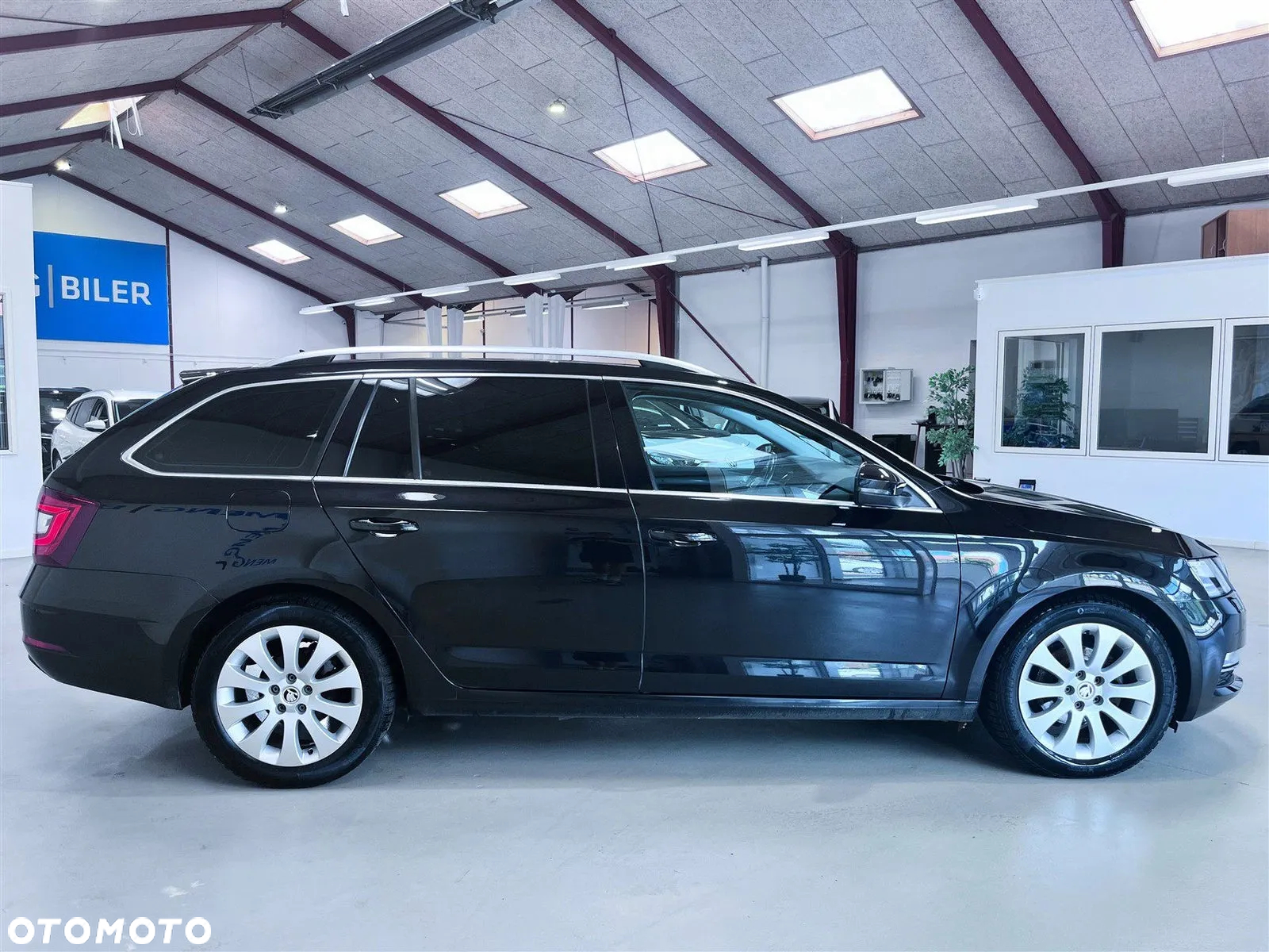 Skoda Octavia 2.0 TDI Drive DSG - 6