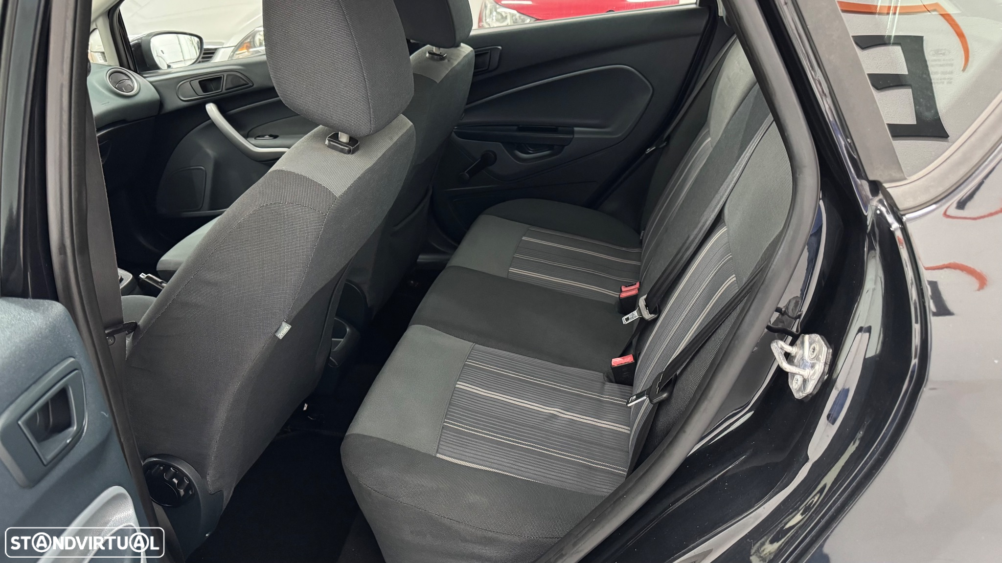 Ford Fiesta 1.25 Trend - 29