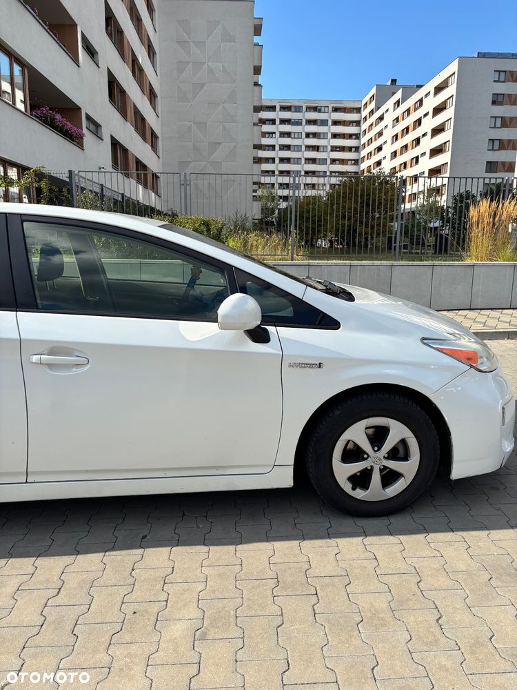 Toyota Prius 1.8 Hybrid Premium - 6