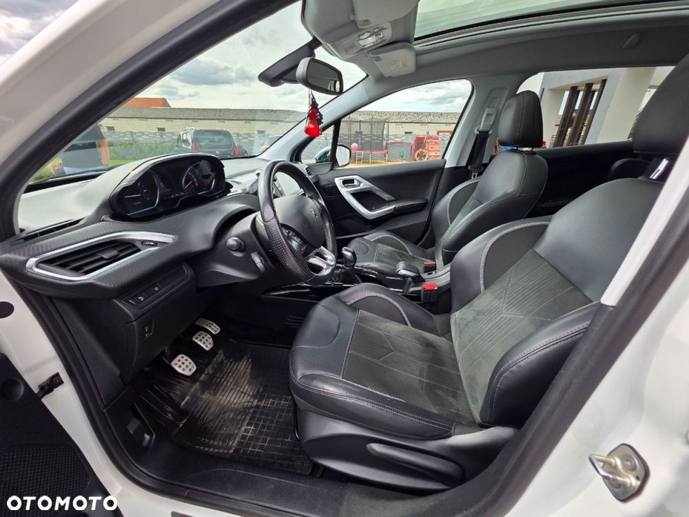 Peugeot 2008 - 10