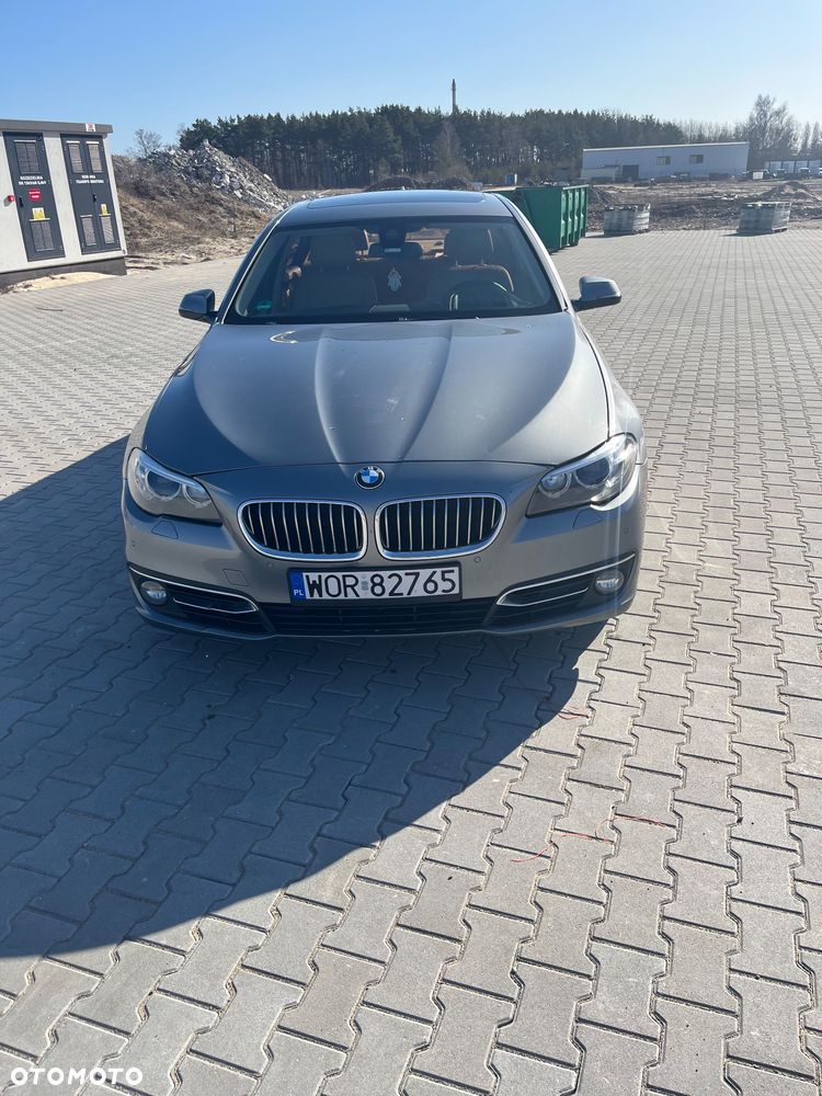 BMW Seria 5 528i xDrive - 18