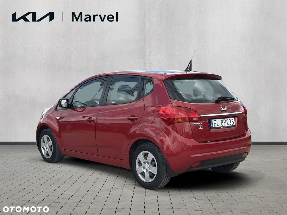 Kia Venga - 4