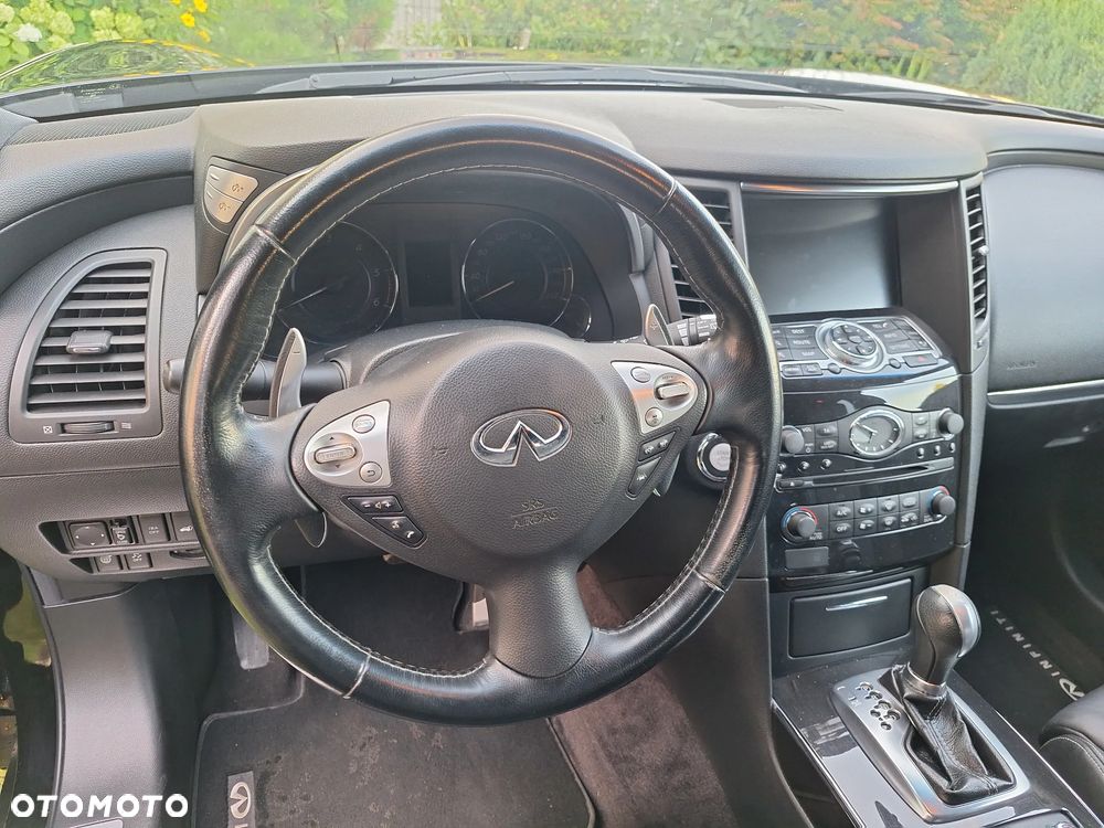 Infiniti FX FX30d S - 6