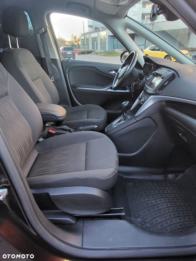Opel Zafira 2.0 D Automatik Active - 18