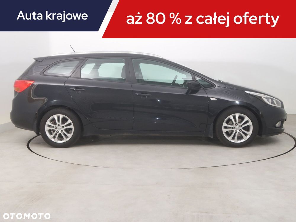 Kia Ceed - 8