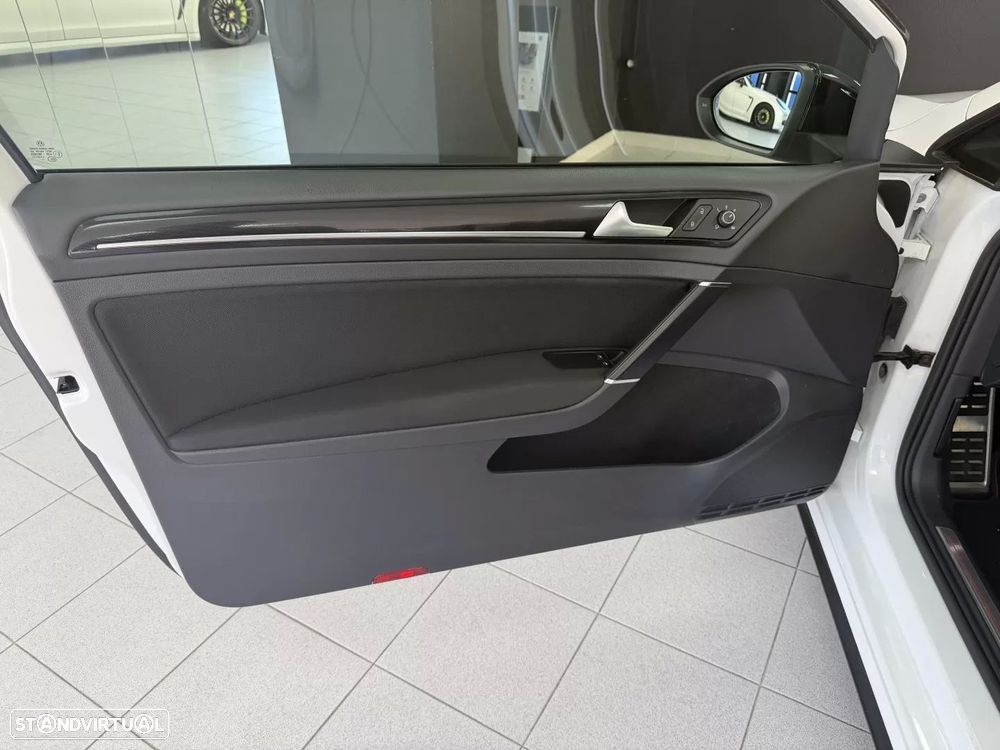 VW Golf 2.0 TSi GTi DSG Performance - 21