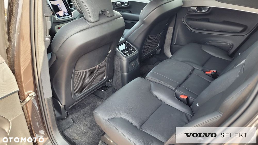 Volvo XC 90 - 17
