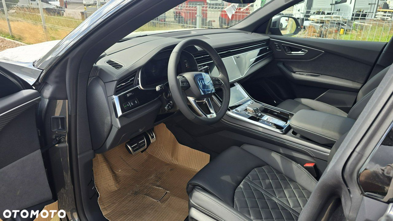 Audi Q8 - 7