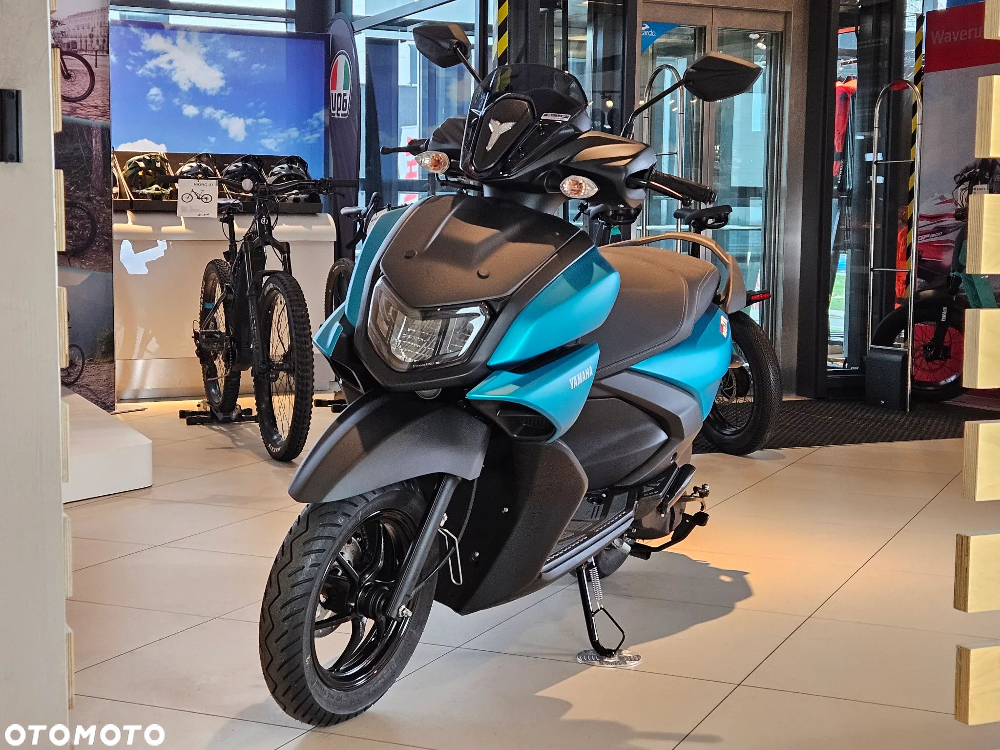 Yamaha Inny - 15