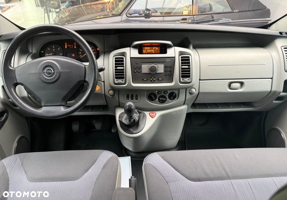Opel Vivaro - 25