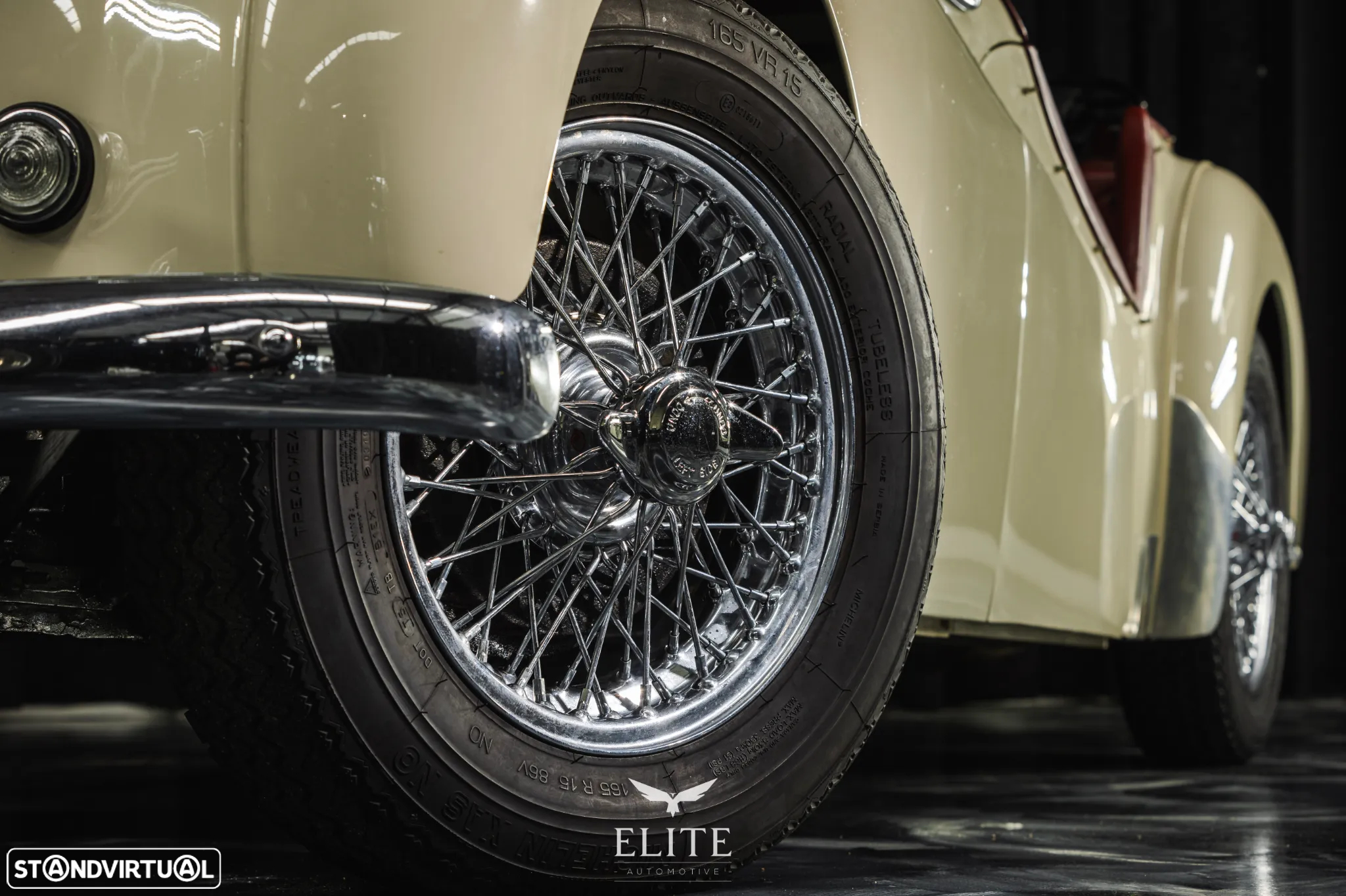 Triumph TR2 - 9