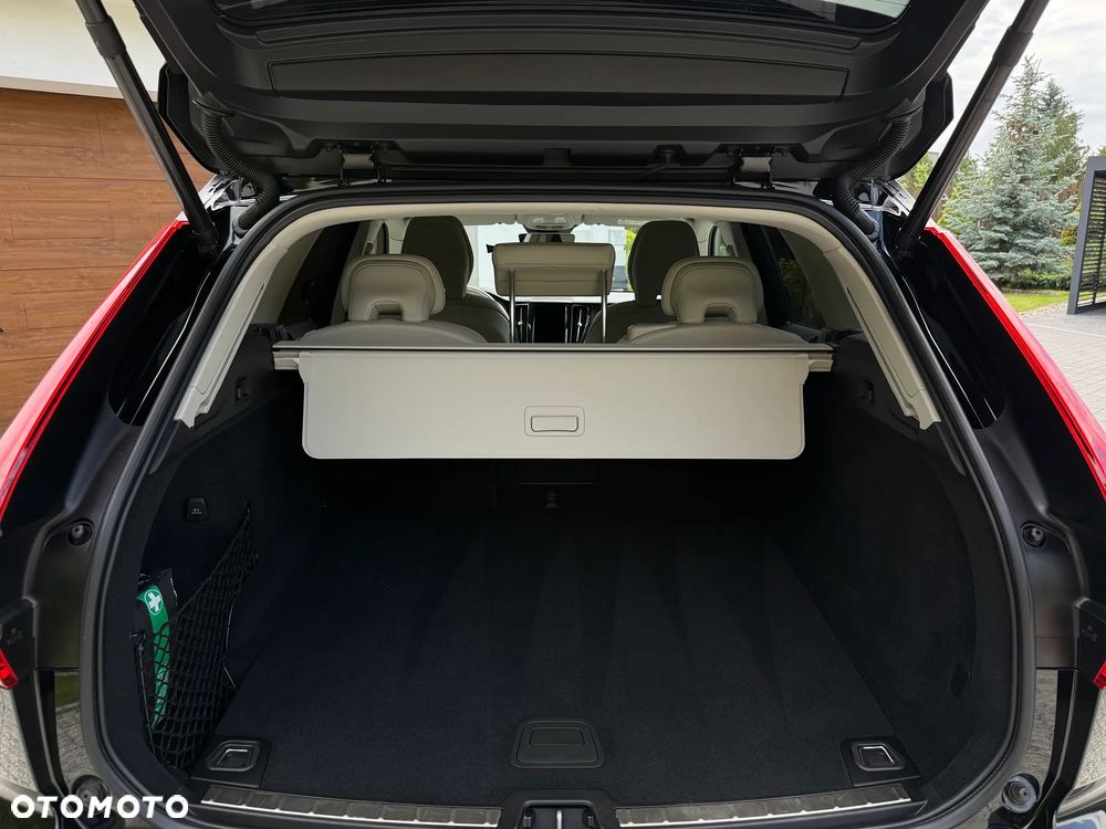Volvo XC 60 B4 D AWD Geartronic Inscription - 19