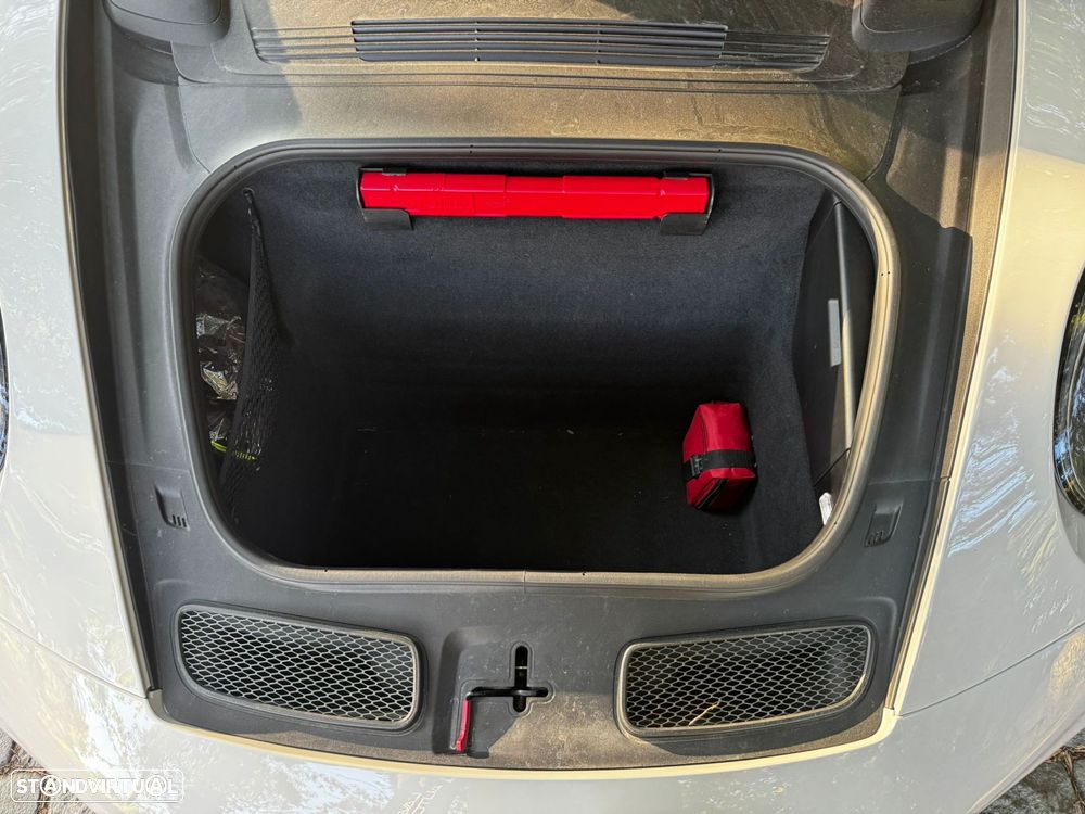 Porsche 911 (992) GT3 PDK - 12