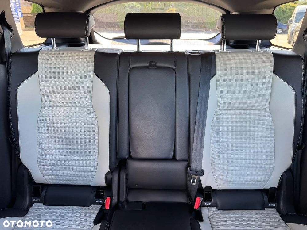 Land Rover Discovery Sport 2.0 D180 R-Dynamic - 8