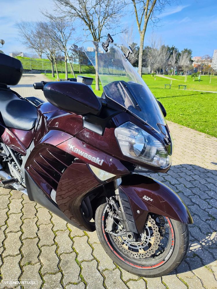 Kawasaki GTR 1400 abs - 3