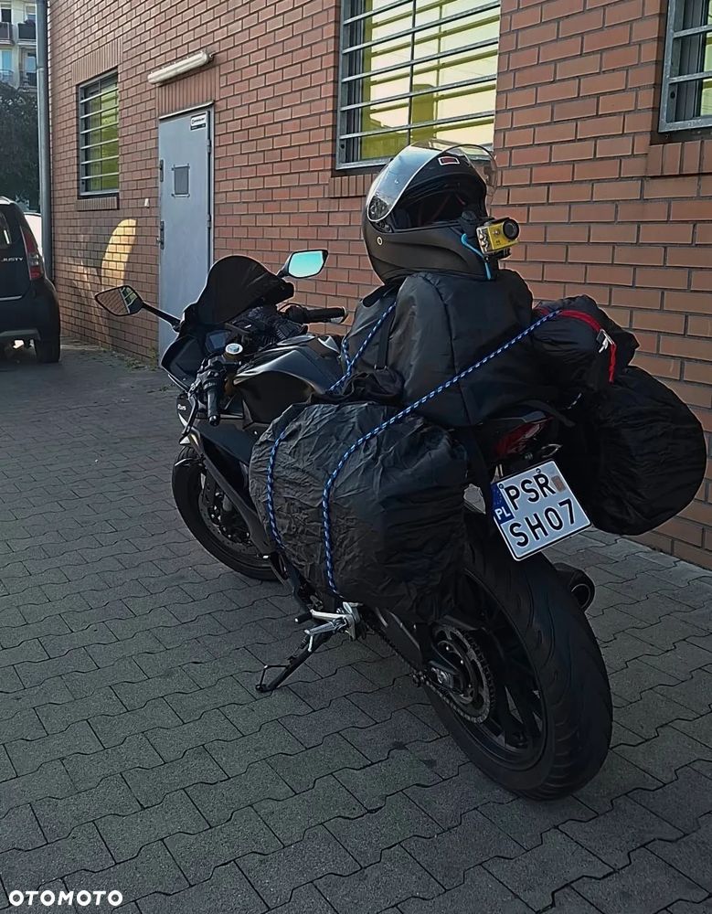 Yamaha YZF - 18