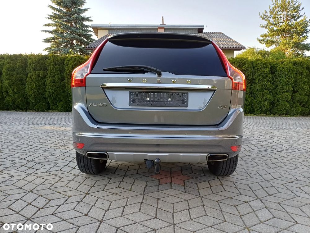 Volvo XC 60 D3 Geartronic Momentum - 14