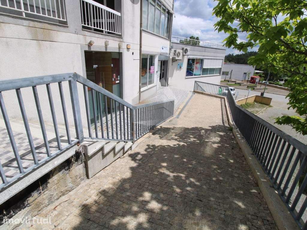 ESPAÇO COMERCIAL EM MOTA-FERVENÇA, CELORICO DE BASTO. - Grande imagem: 5/29