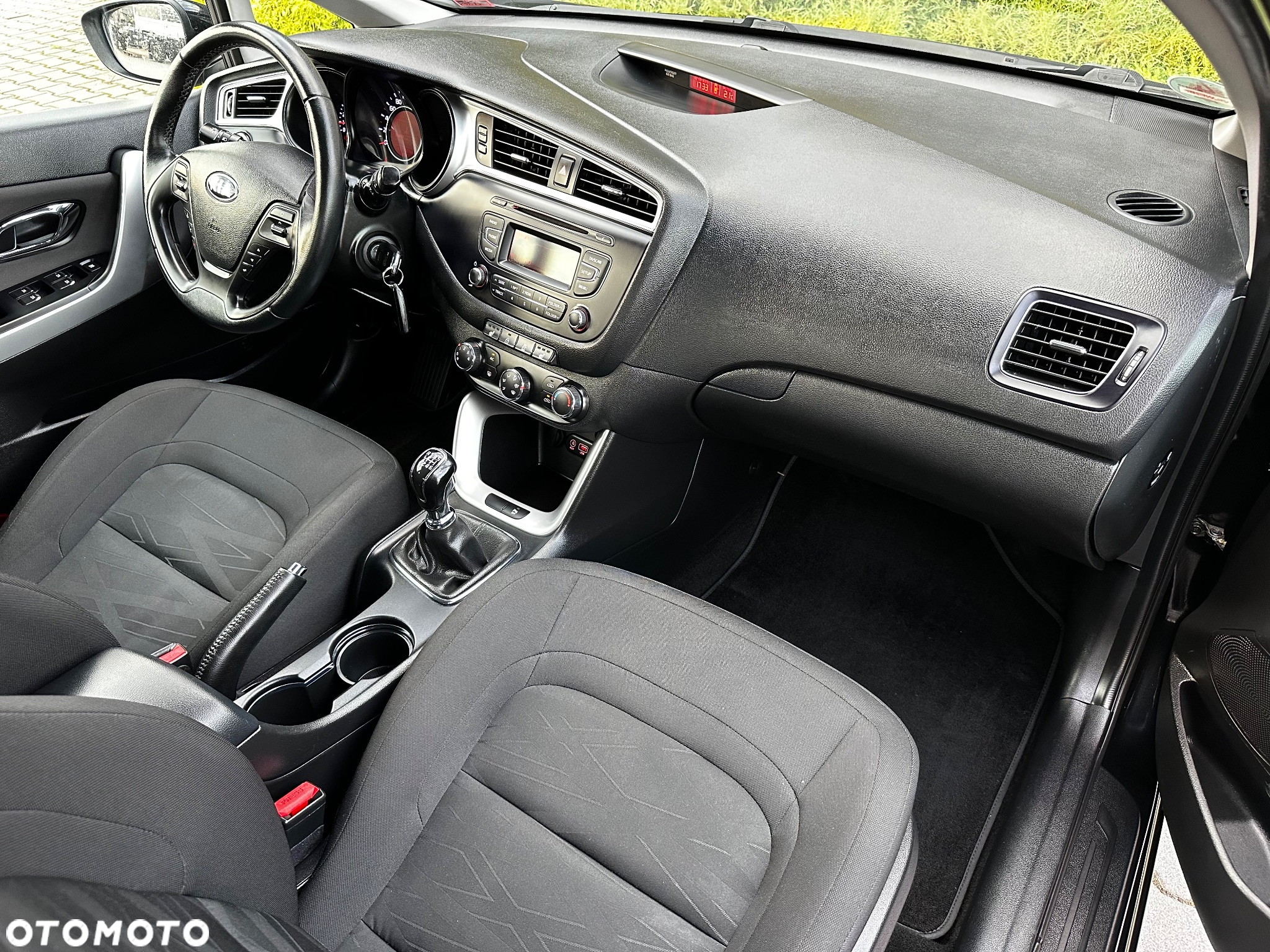 Kia Ceed 1.6 GDI Platinum Edition - 29