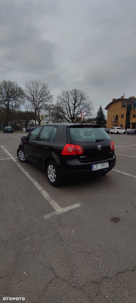 Volkswagen Golf - 5