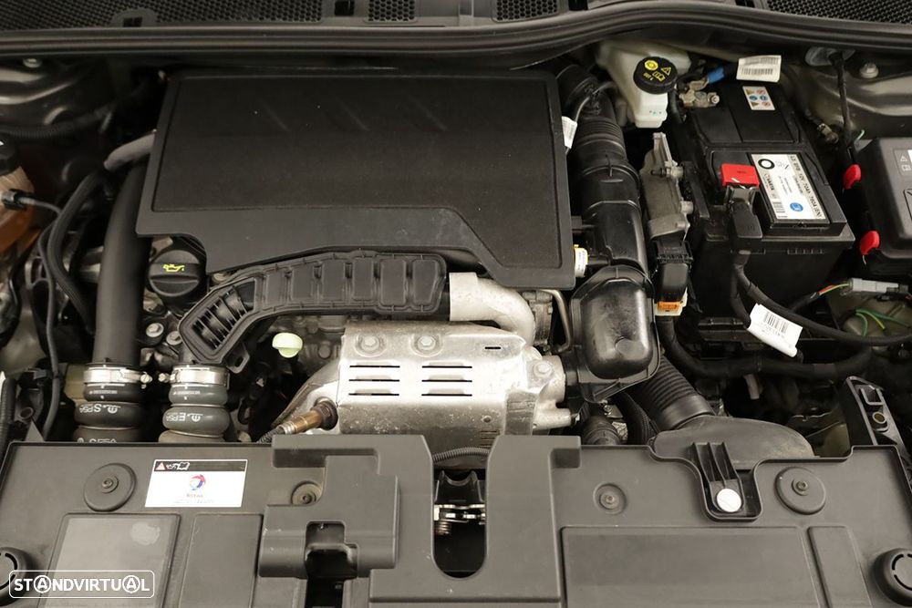 Citroën C4 1.2 PureTech Shine EAT8 - 25