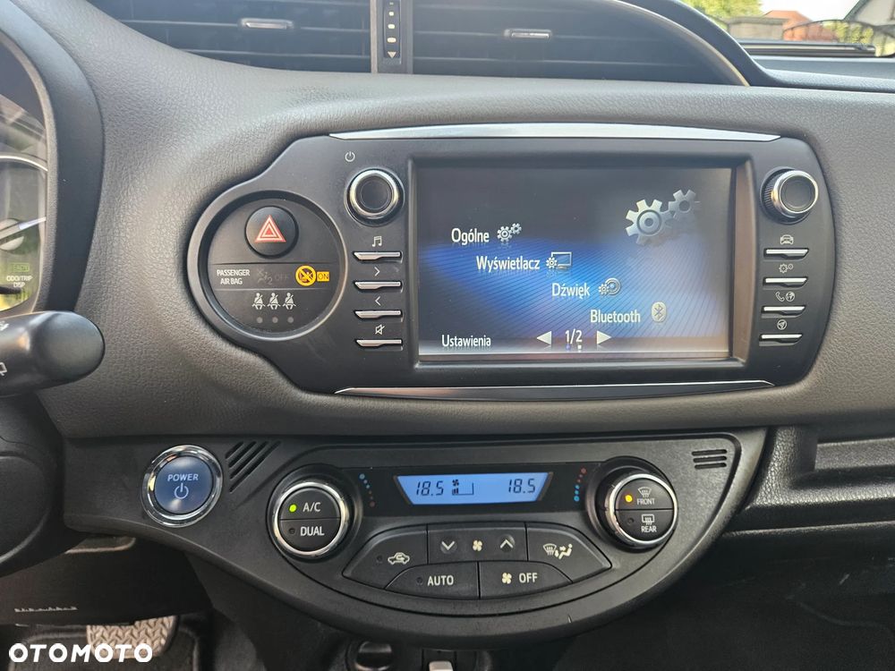 Toyota Yaris Hybrid 1.5 VVT-i Club - 22