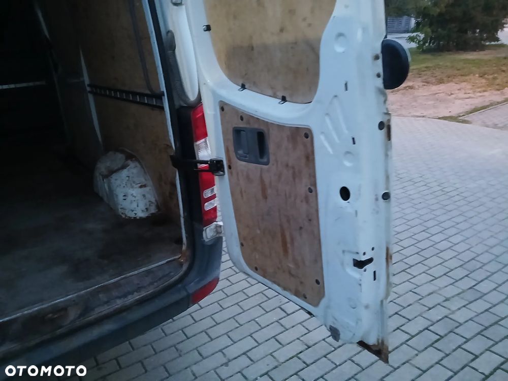 Mercedes-Benz Sprinter - 16