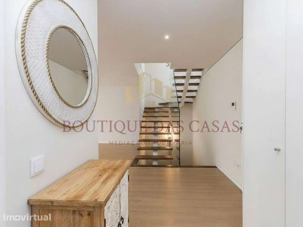 Apartamento T3 Duplex - Cond. Av. Vasco da Gama - Grande imagem: 2/12