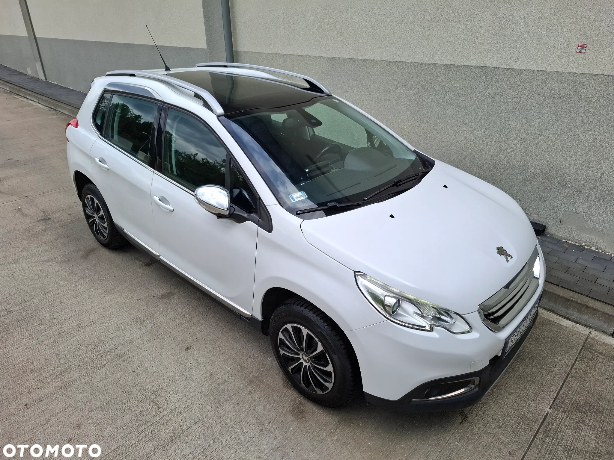 Peugeot 2008 1.2 Pure Tech Allure S&S EAT6 - 8