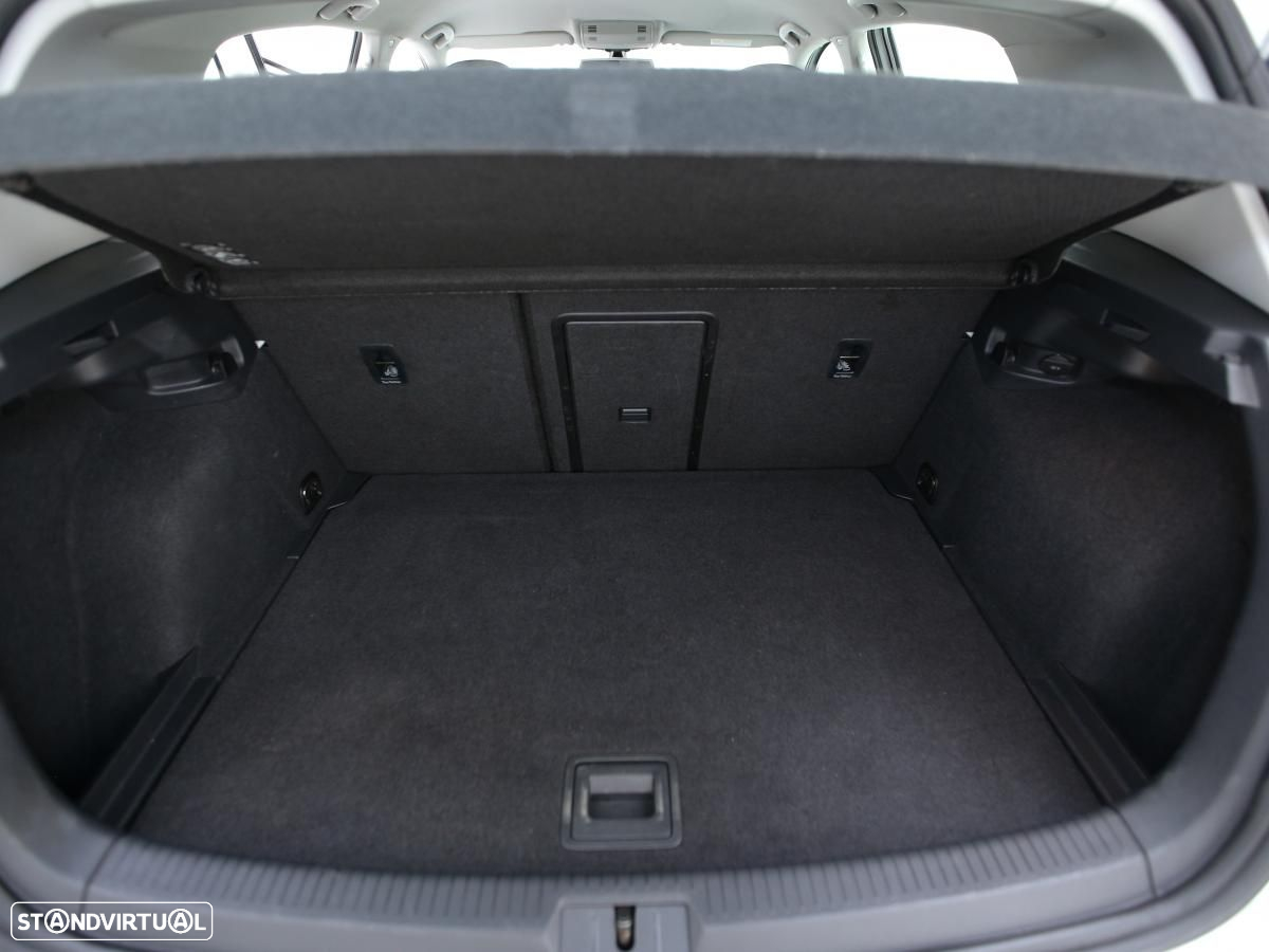 VW Golf - 14