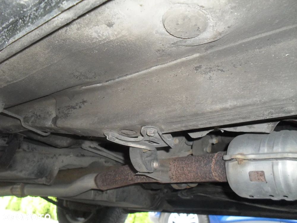 Toyota RAV4 2.0 VVT-i 4x4 - 30