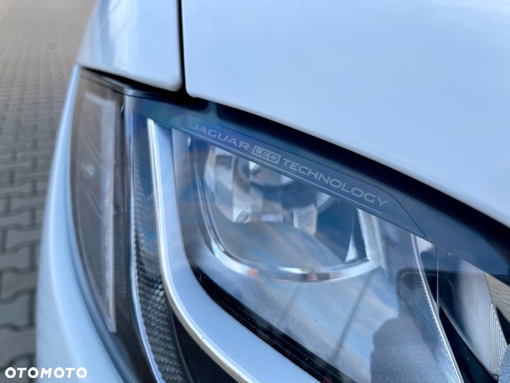 Jaguar F-Pace 2.0 i4D RWD R-Sport - 19