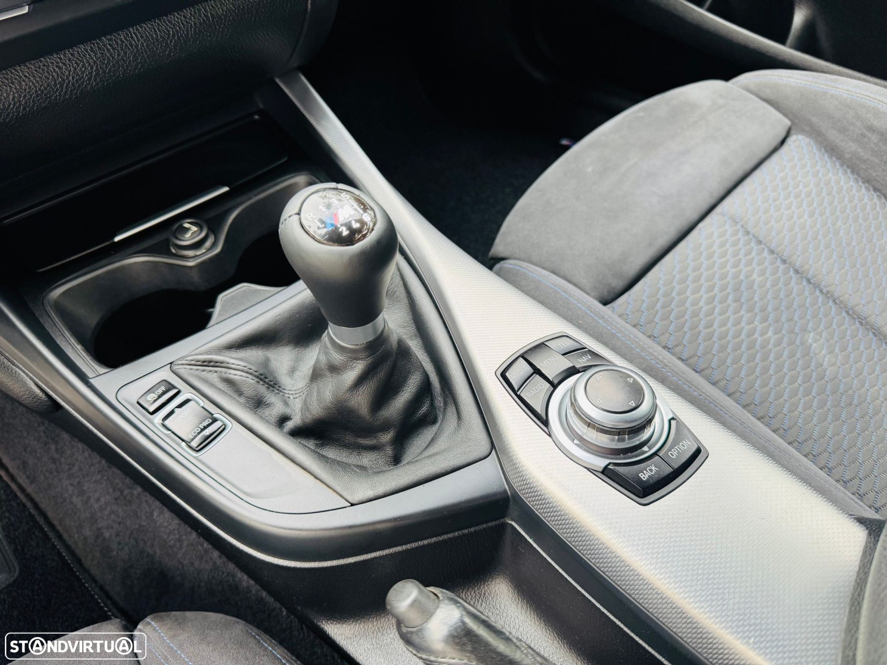 BMW 118 d Pack M - 27