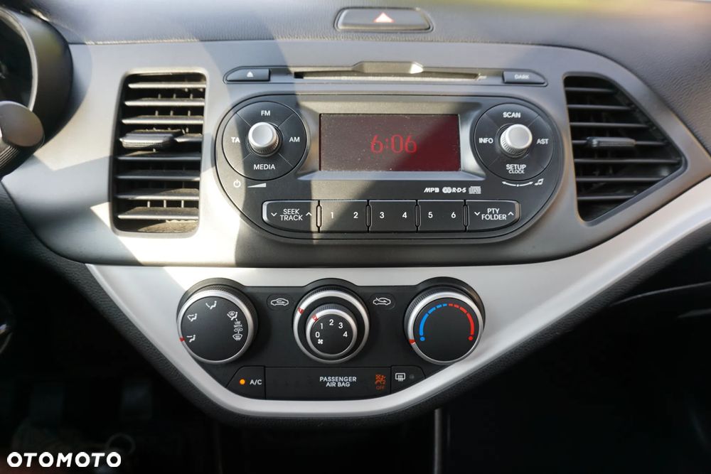 Kia Picanto 1.0 Dream-Team Edition - 24