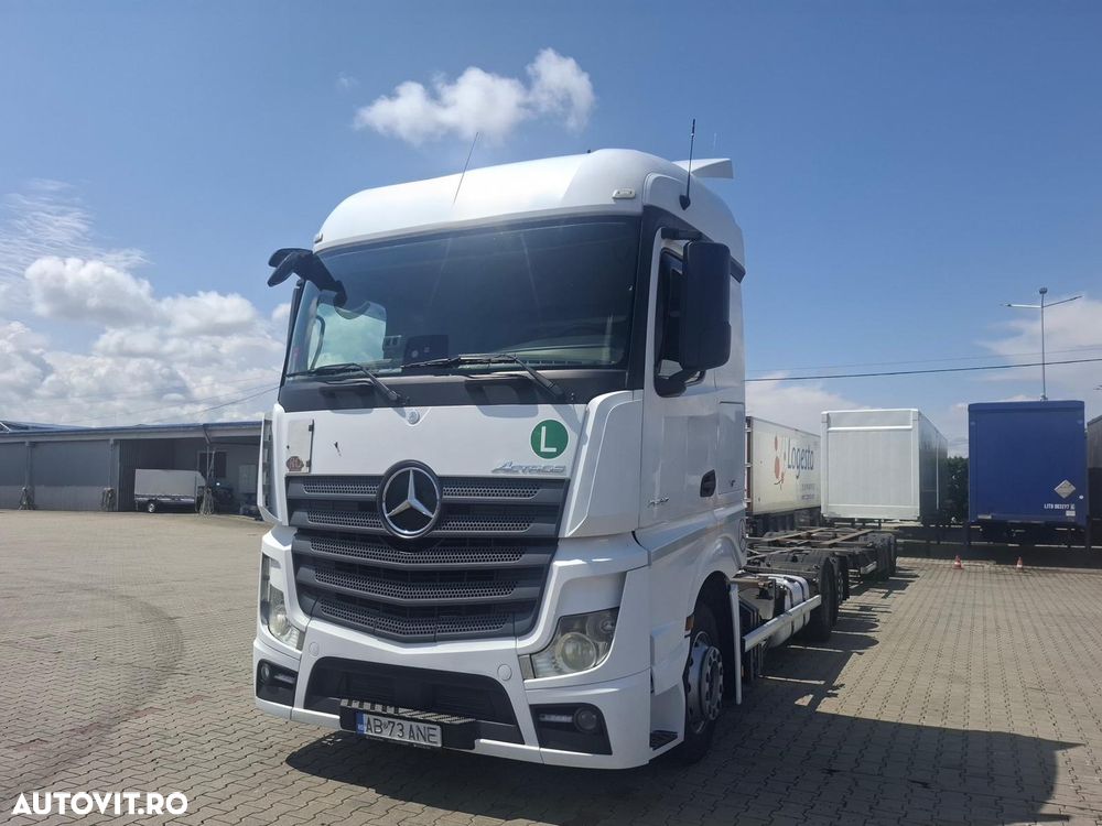 Mercedes-Benz ACTROS - 1