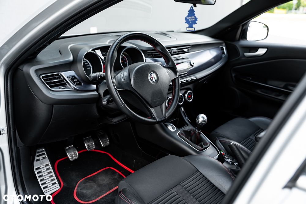 Alfa Romeo Giulietta 1.4 TB 16V Multiair - 14