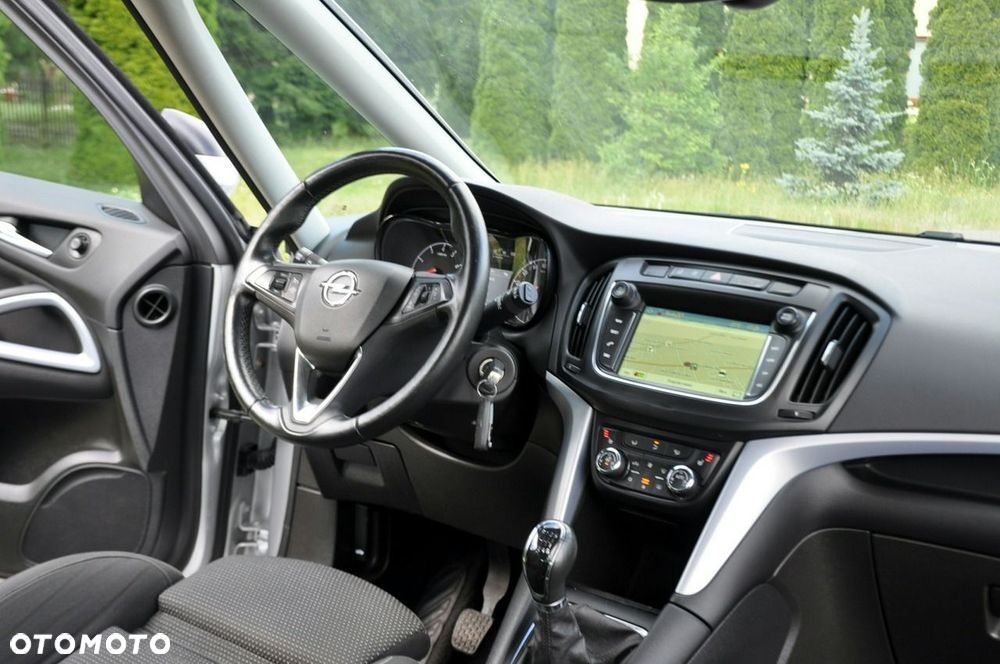 Opel Zafira - 26
