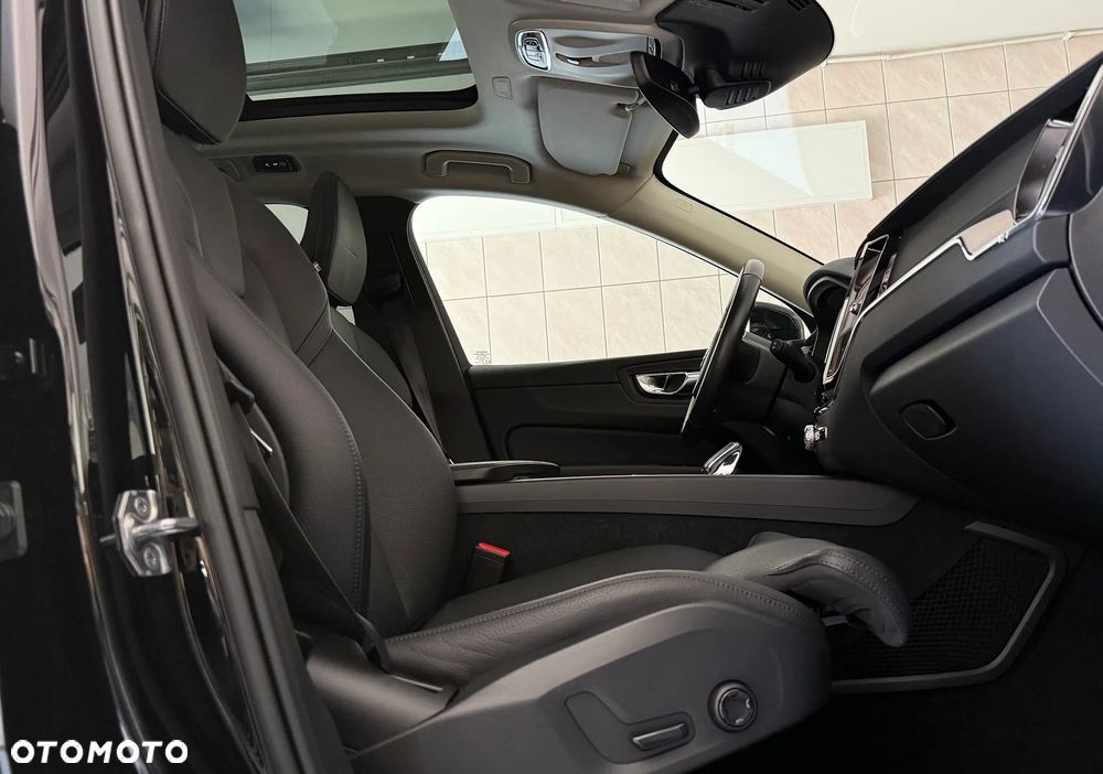 Volvo XC 60 B5 D AWD Geartronic Inscription - 11