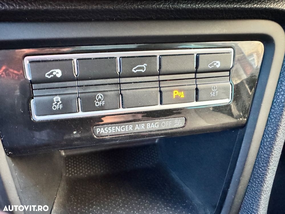 Volkswagen Sharan 2.0 TDI (BlueMotion Technology) Highline - 21