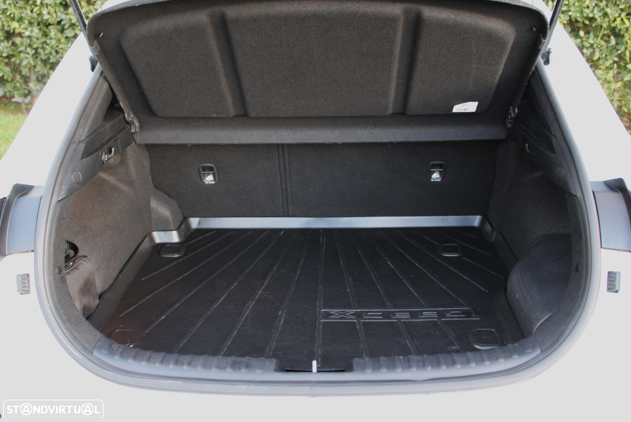 Kia XCeed 1.6 GDi PHEV Drive - 14