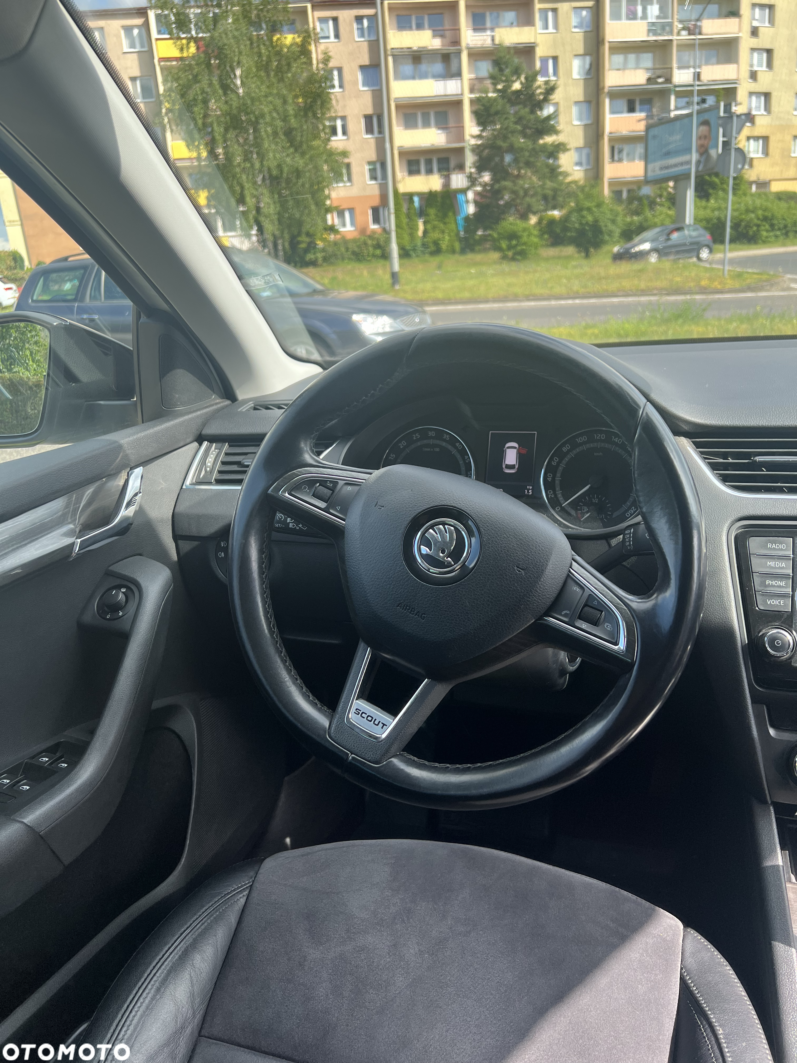 Skoda Octavia Scout 2.0 TDI 4x4 DSG - 21