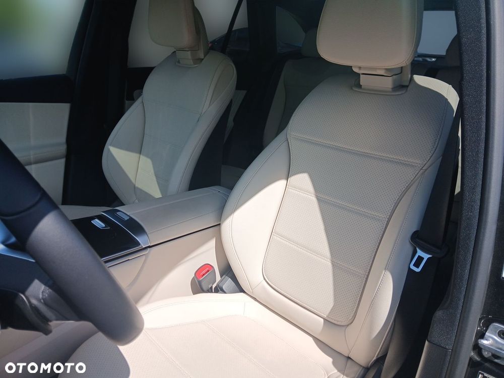 Mercedes-Benz GLC 200 4Matic 9G-TRONIC Avantgarde Advanced - 21
