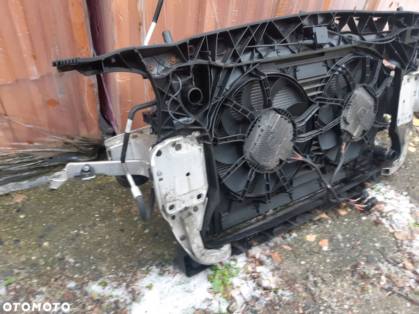 AUDI A6 C7 3.0 TFSI PAS PRZEDNI WENTYLATORY WZMOCNIENIE - 12
