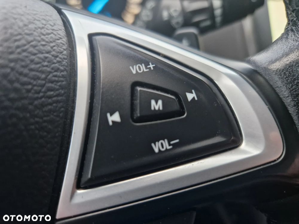 Ford Mondeo - 17