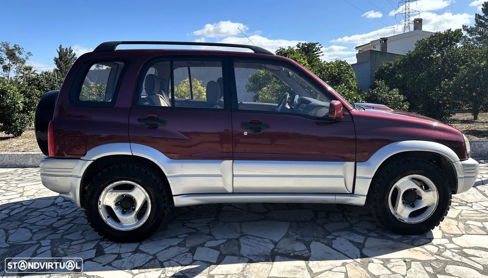 Suzuki Grand Vitara Metal Top 2.0 TDi - 8