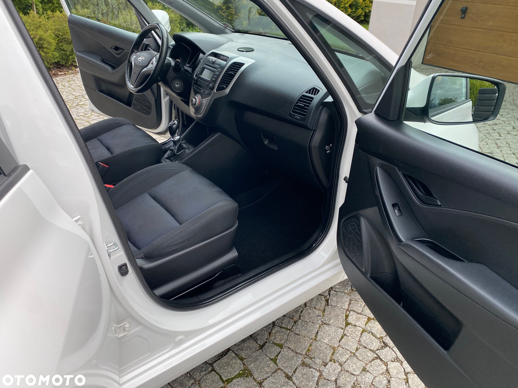 Hyundai ix20 1.4 Premium - 22
