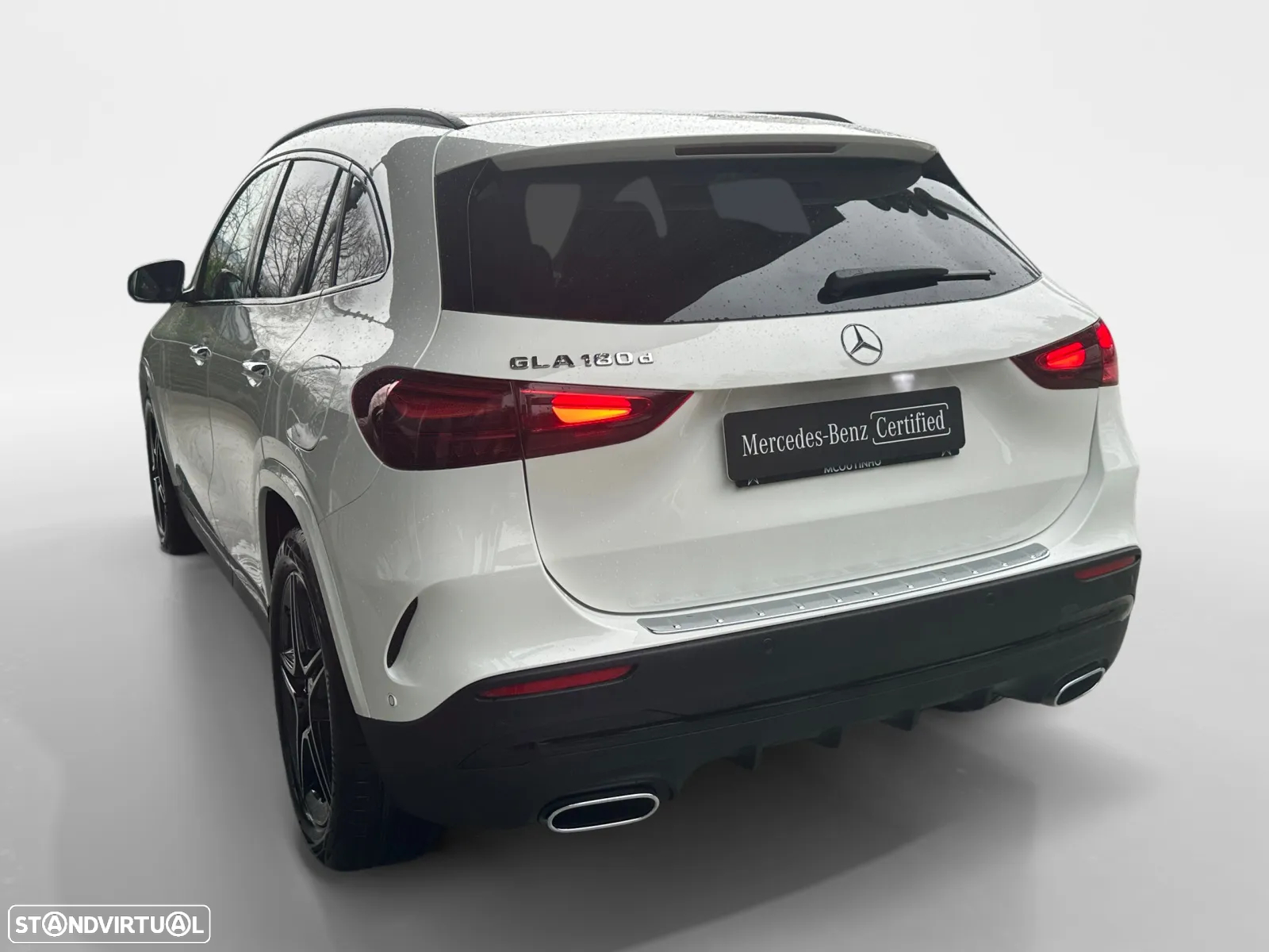 Mercedes-Benz GLA 180 d - 4