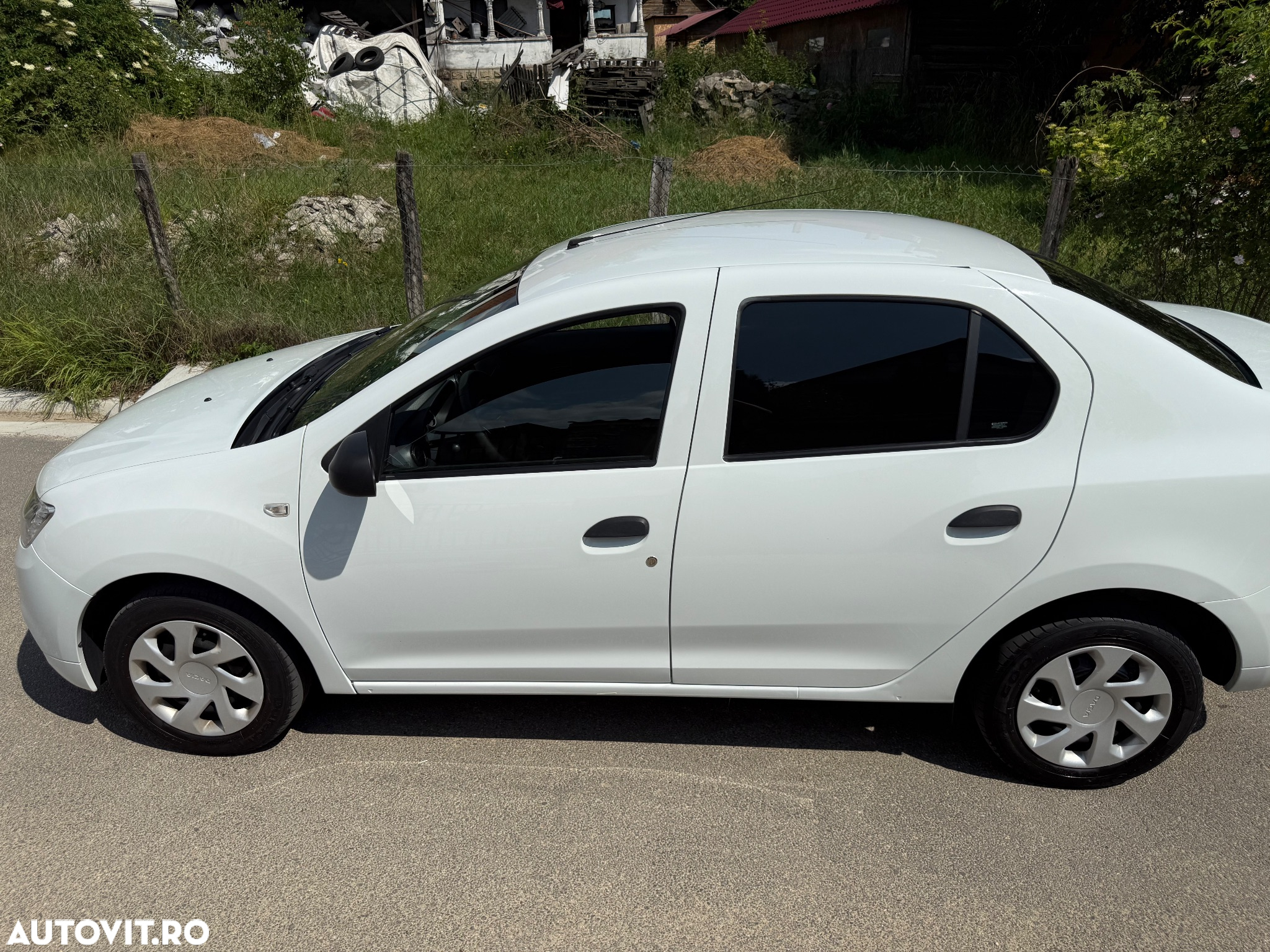 Dacia Logan 1.0 SCe Laureate - 4