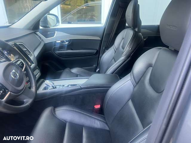 Volvo XC 90 - 7